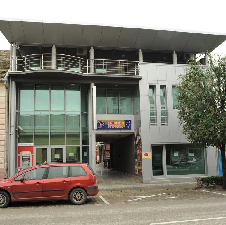 Apartment And Rooms In Club Indija المظهر الخارجي الصورة