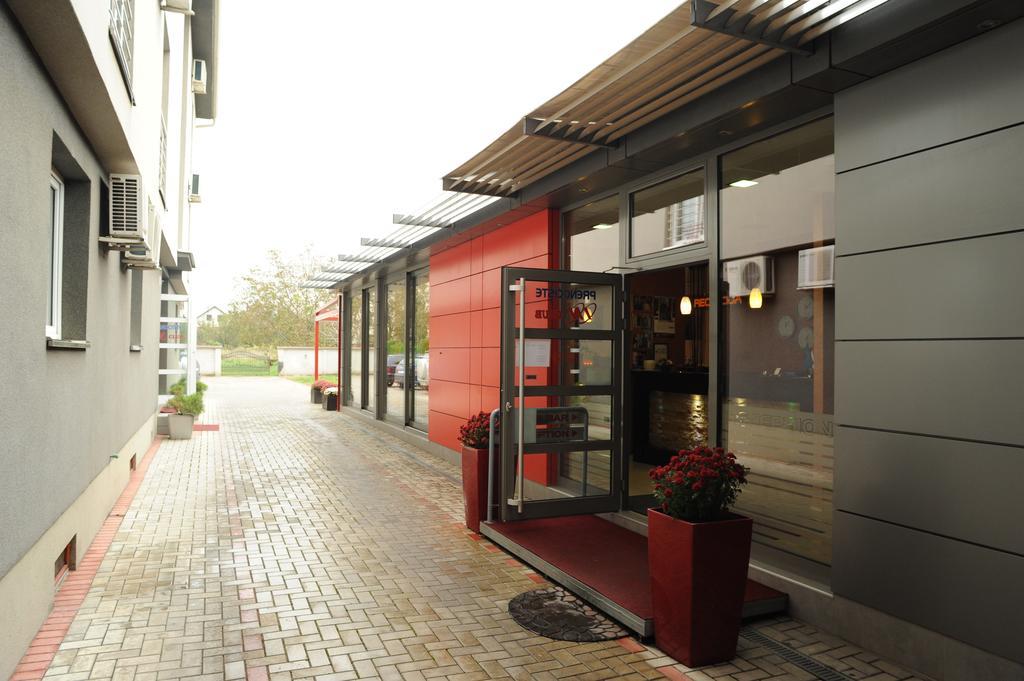 Apartment And Rooms In Club Indija المظهر الخارجي الصورة