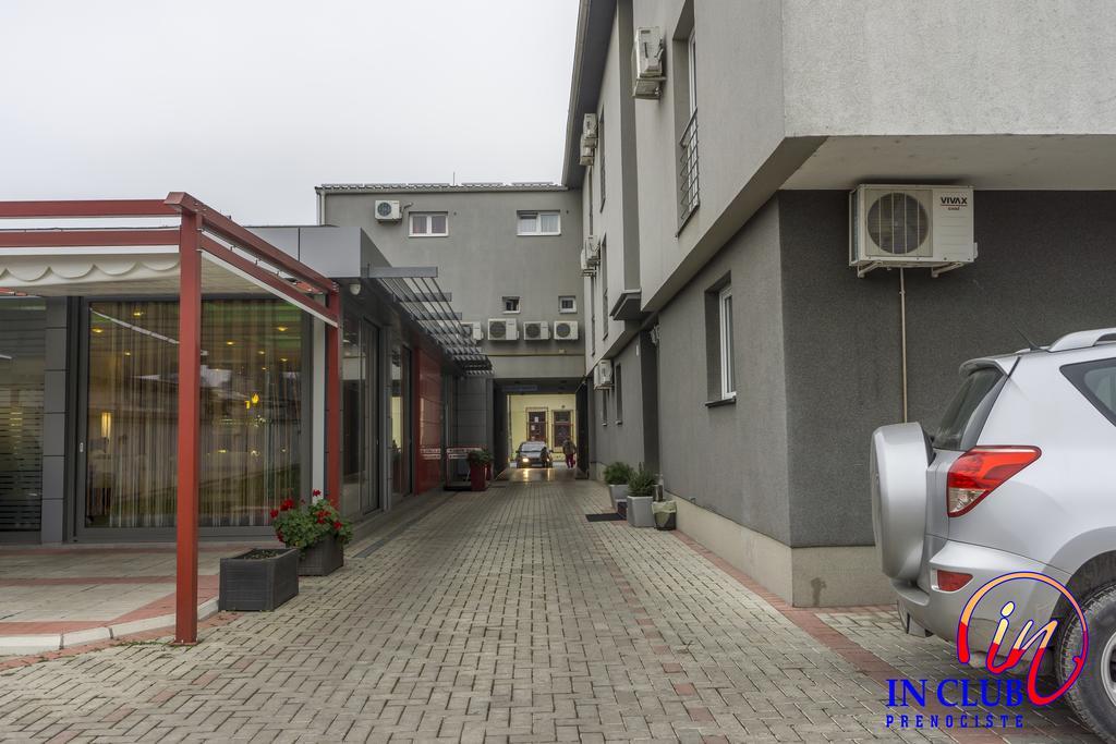 Apartment And Rooms In Club Indija المظهر الخارجي الصورة