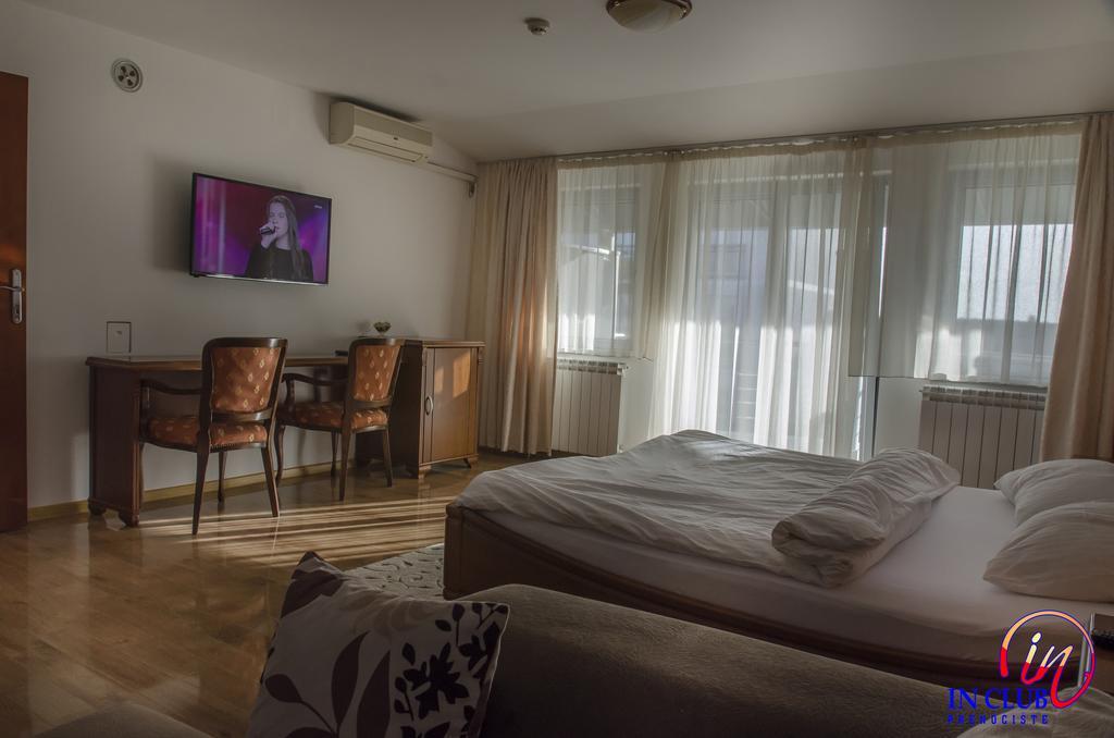 Apartment And Rooms In Club Indija المظهر الخارجي الصورة