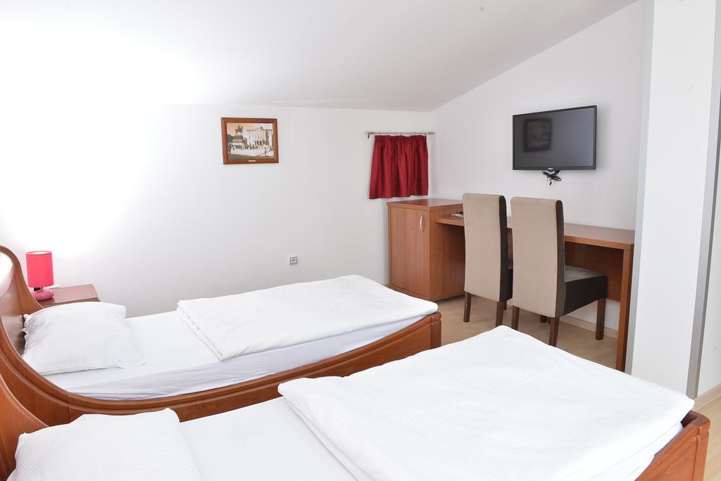 Apartment And Rooms In Club Indija المظهر الخارجي الصورة