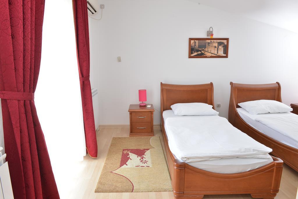 Apartment And Rooms In Club Indija المظهر الخارجي الصورة