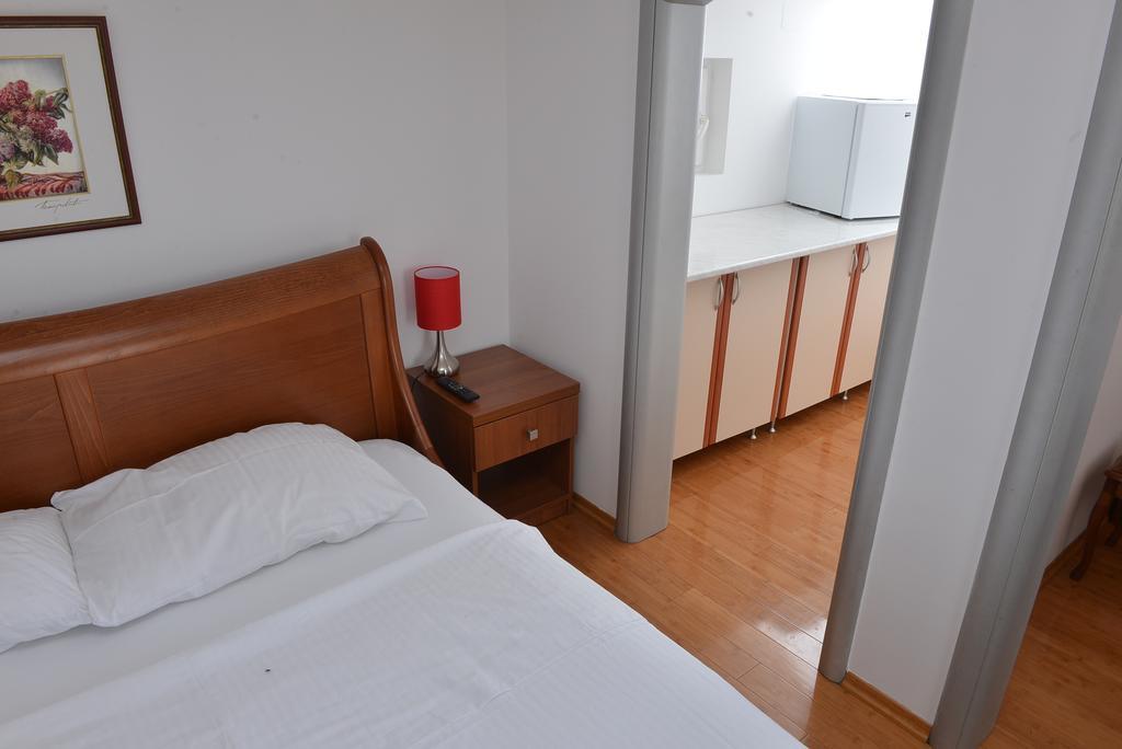 Apartment And Rooms In Club Indija المظهر الخارجي الصورة
