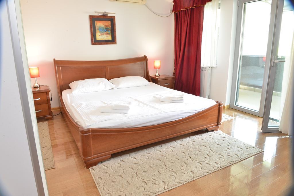 Apartment And Rooms In Club Indija المظهر الخارجي الصورة