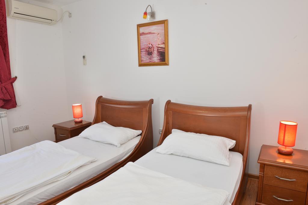 Apartment And Rooms In Club Indija المظهر الخارجي الصورة